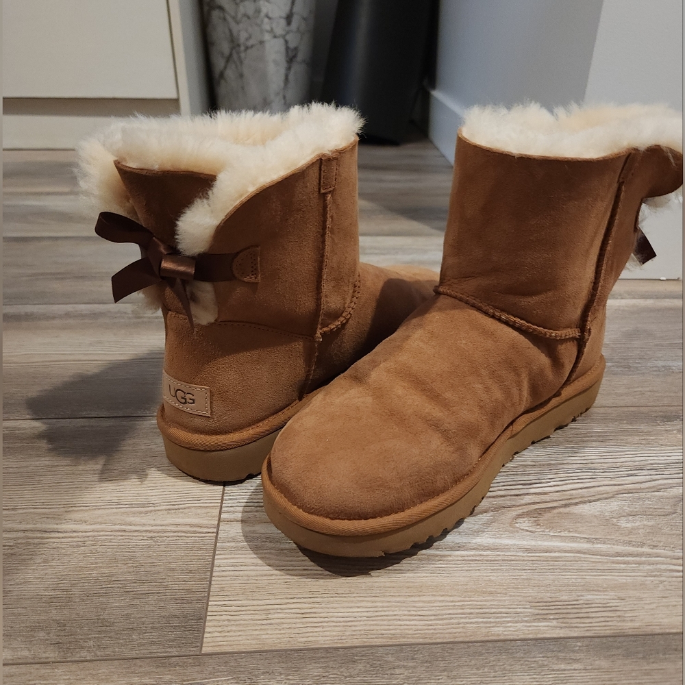 UGG Mini Bailey Bow II